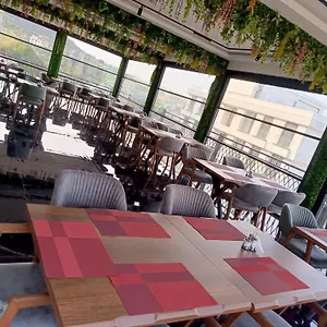 Otel Venera-halal, Bakü