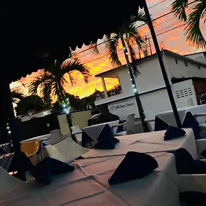 hotel-restaurante-thomas.comcaribbean.com/